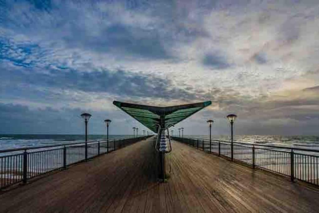Luxury Central Bmth House With Hot Tub. Stunning! Bournemouth Esterno foto